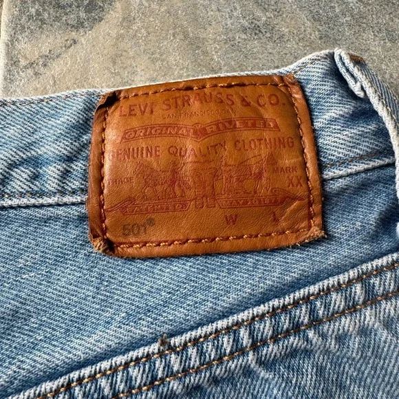 Levi's Premium Wedgie‎ Fit Cutoff Denim Shorts W26 Y2K Festival Raw Hem